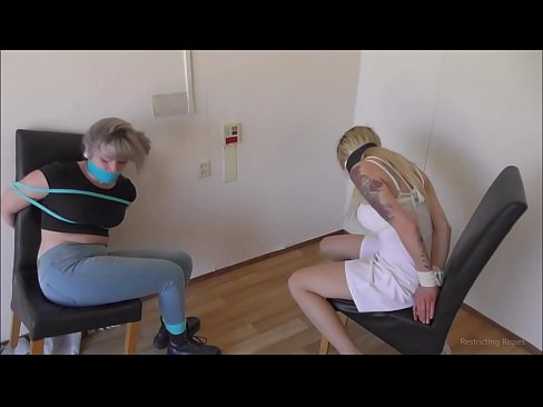 ❤️ Süchtig / gefesselt und geknebelt / Jungfrau in Nöten ❤❌ Porn video bei de.pornoreino-com.ru